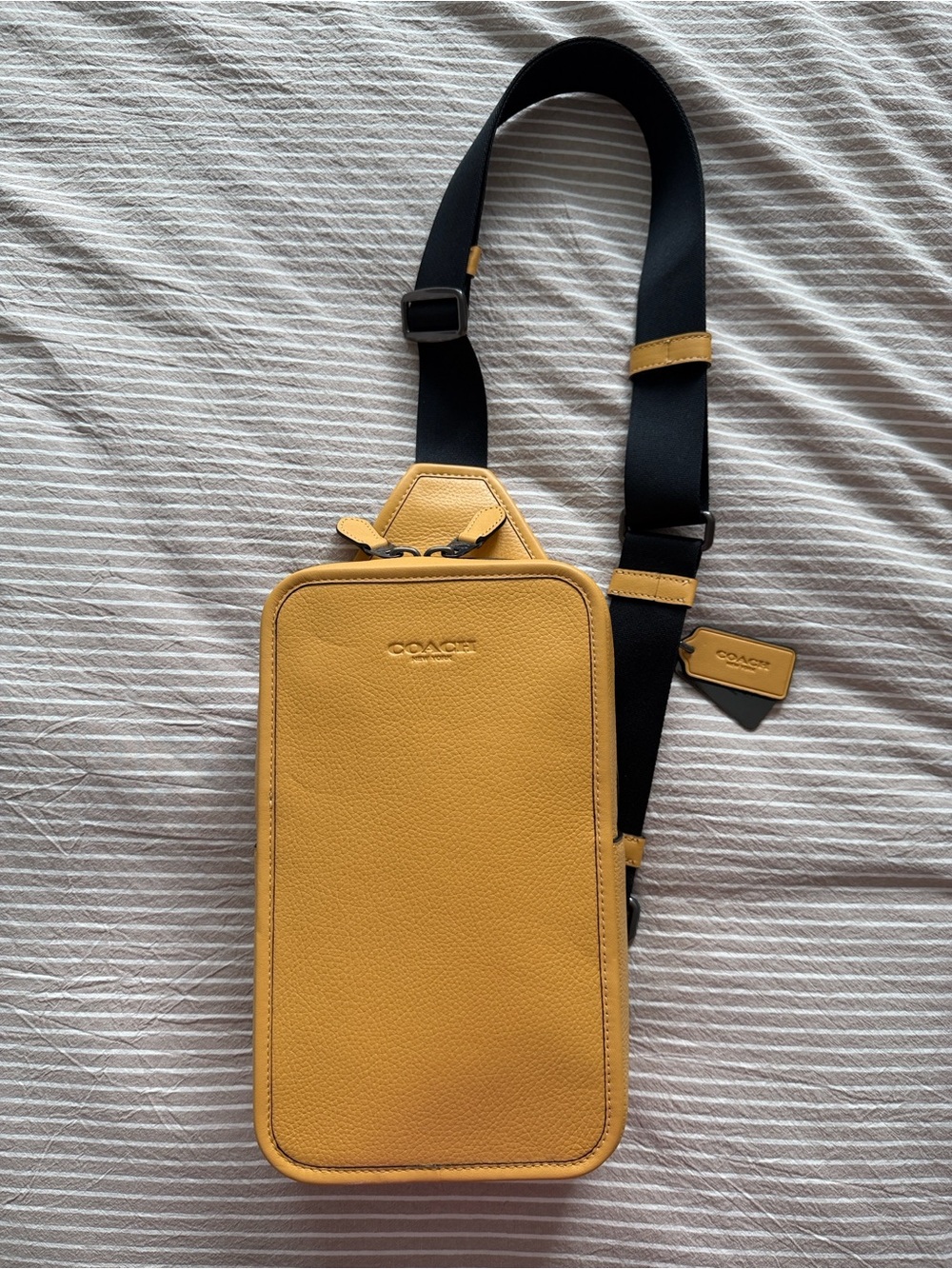 COACH Sullivan Pack- Honecomb Yellow Belt Bag
